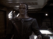 extant_StarTrek_DS9_6x05-FavorTheBold_02655.jpg