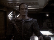 extant_StarTrek_DS9_6x05-FavorTheBold_02656.jpg