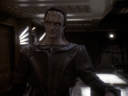 extant_StarTrek_DS9_6x05-FavorTheBold_02677.jpg