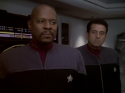 extant_StarTrek_DS9_6x05-FavorTheBold_03010.jpg