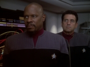 extant_StarTrek_DS9_6x05-FavorTheBold_03019.jpg