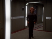 extant_StarTrek_DS9_6x05-FavorTheBold_03044.jpg