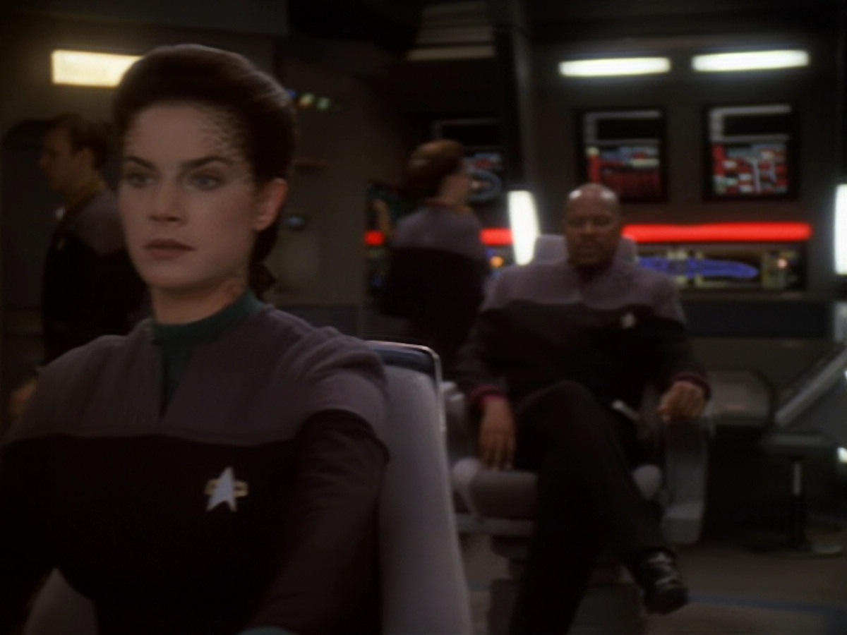 extant_StarTrek_DS9_6x06-SacrificeOfAngels_00178.jpg