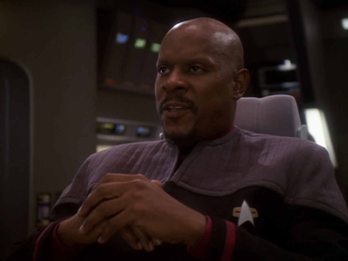 extant_StarTrek_DS9_6x06-SacrificeOfAngels_00213.jpg