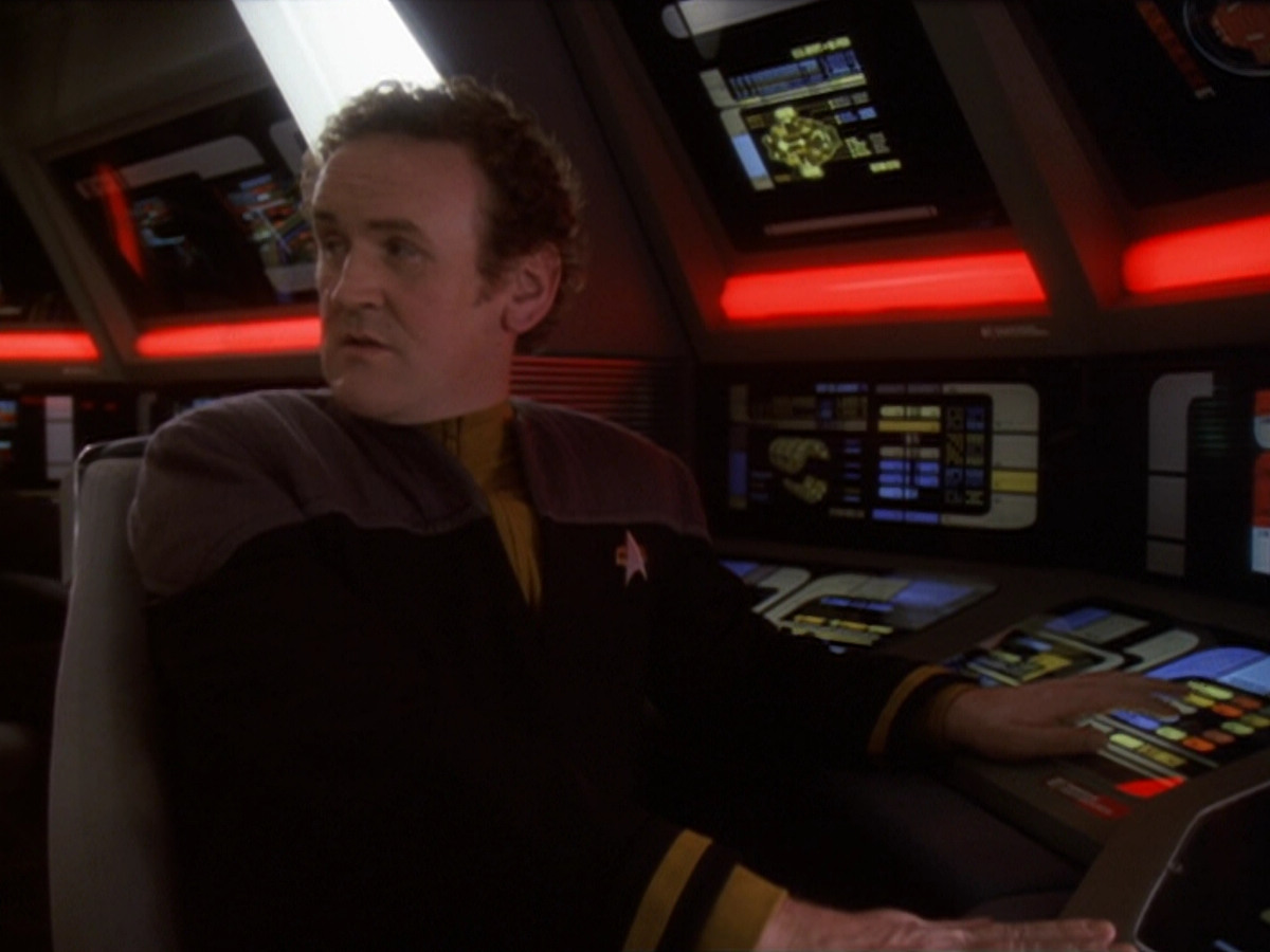 extant_StarTrek_DS9_6x06-SacrificeOfAngels_00289.jpg