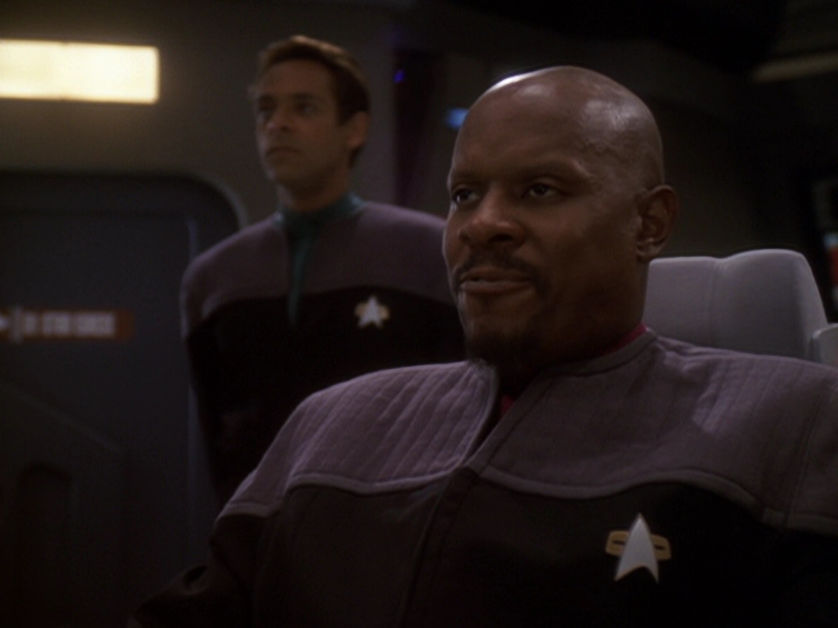 extant_StarTrek_DS9_6x06-SacrificeOfAngels_00304.jpg