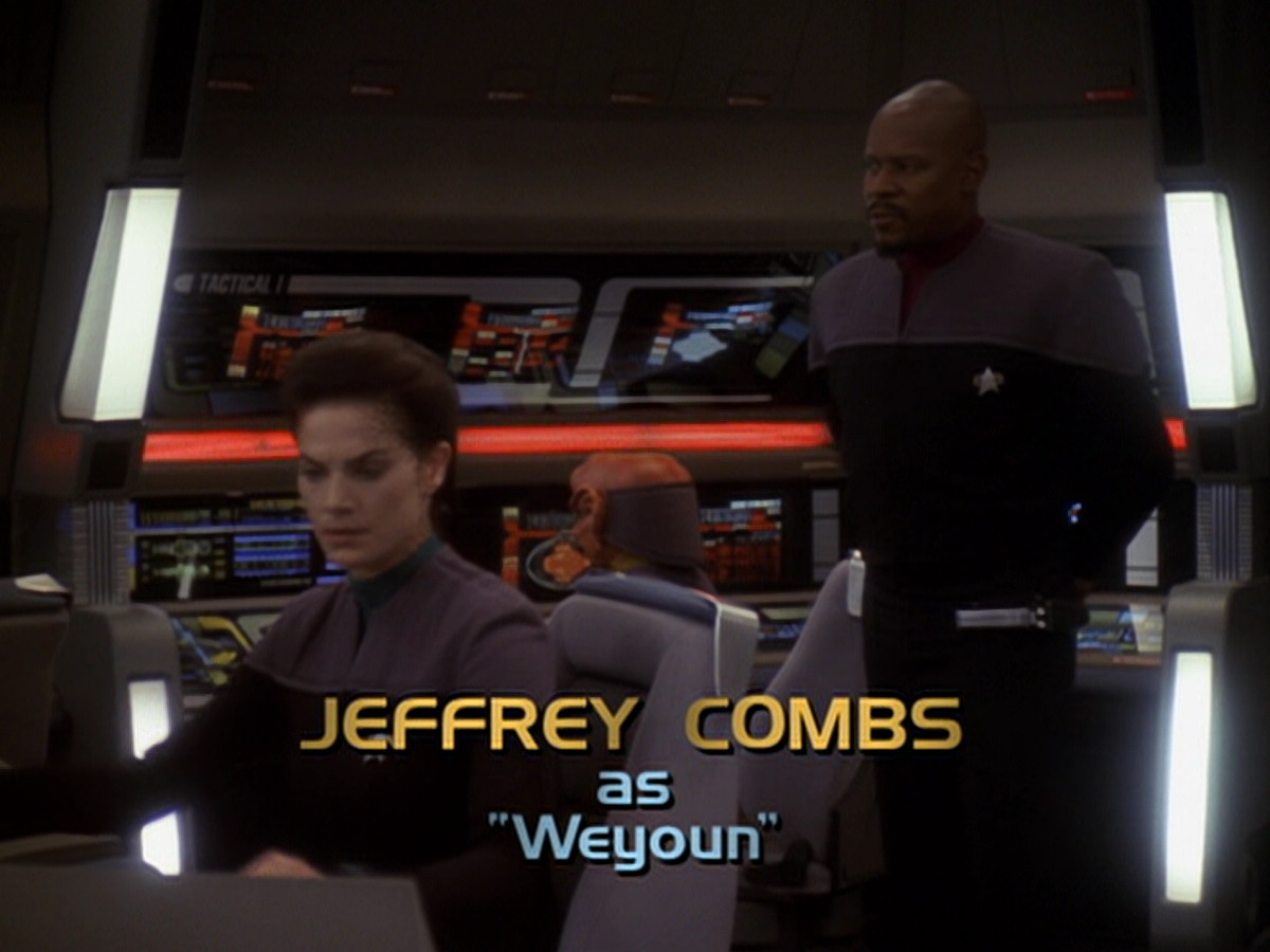 extant_StarTrek_DS9_6x06-SacrificeOfAngels_00510.jpg