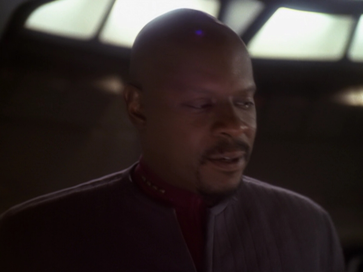 extant_StarTrek_DS9_6x06-SacrificeOfAngels_00522.jpg