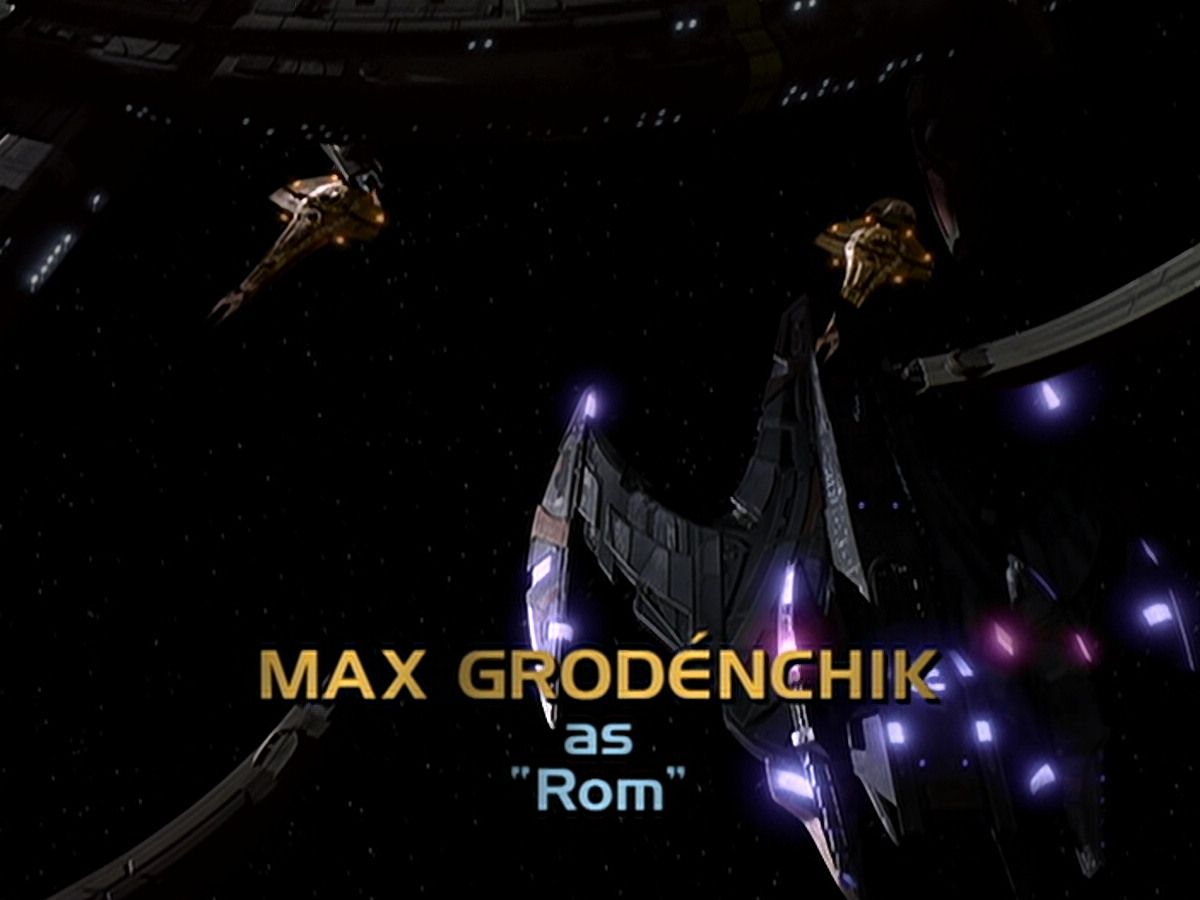 extant_StarTrek_DS9_6x06-SacrificeOfAngels_00526.jpg