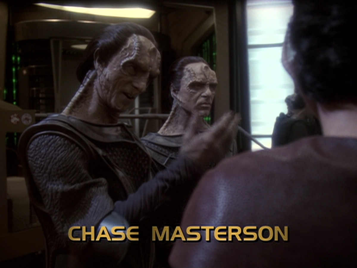 extant_StarTrek_DS9_6x06-SacrificeOfAngels_00571.jpg