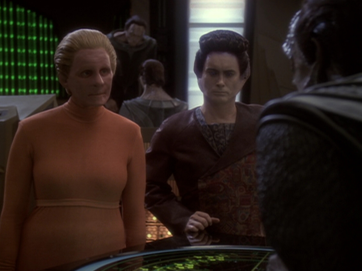 extant_StarTrek_DS9_6x06-SacrificeOfAngels_00593.jpg