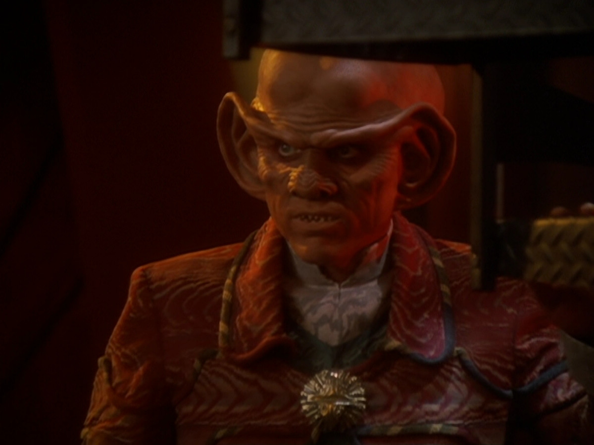 extant_StarTrek_DS9_6x06-SacrificeOfAngels_00999.jpg