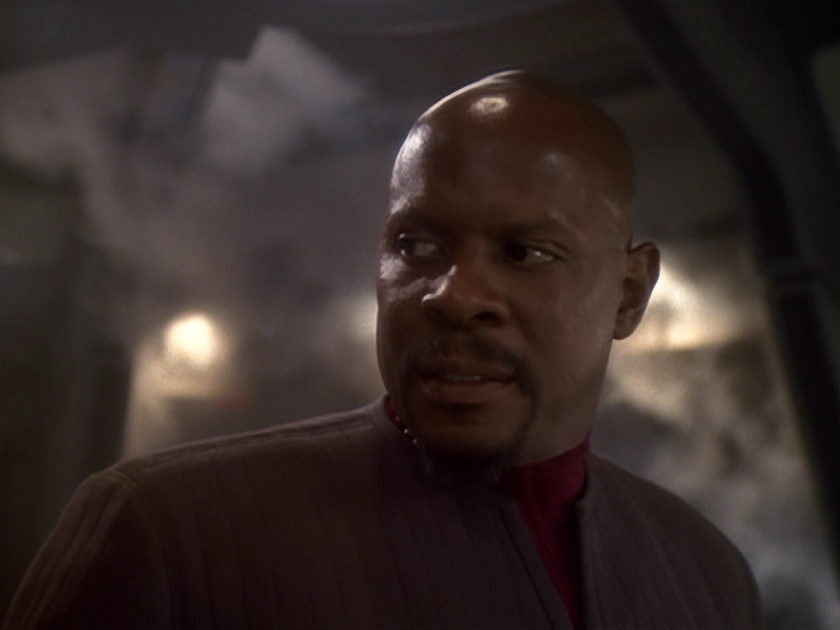 extant_StarTrek_DS9_6x06-SacrificeOfAngels_01787.jpg