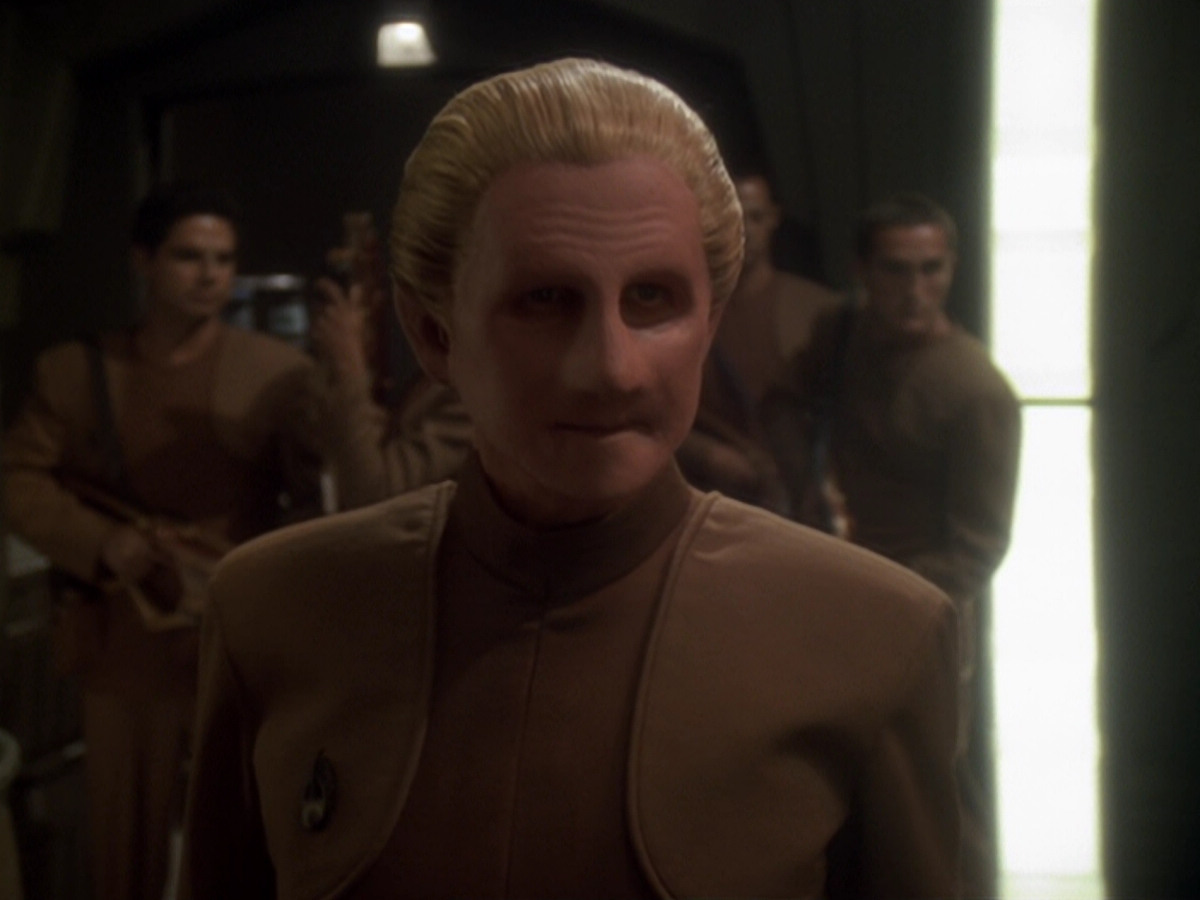 extant_StarTrek_DS9_6x06-SacrificeOfAngels_02336.jpg