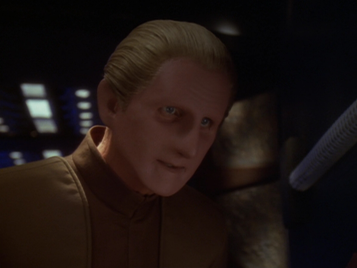 extant_StarTrek_DS9_6x06-SacrificeOfAngels_02386.jpg