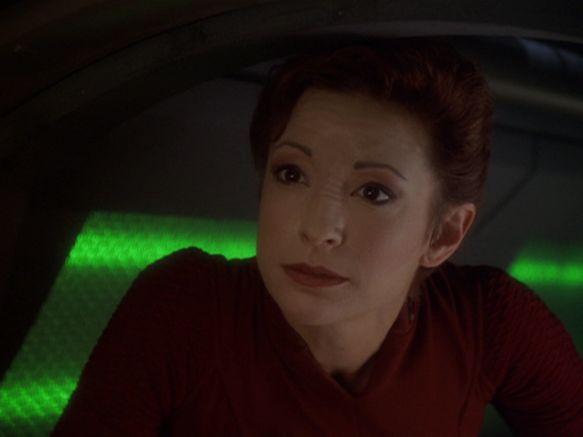 extant_StarTrek_DS9_6x06-SacrificeOfAngels_02387.jpg