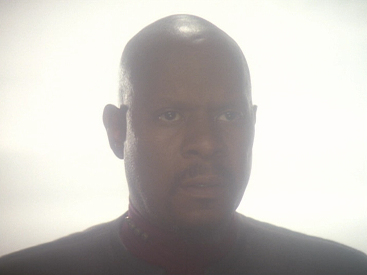 extant_StarTrek_DS9_6x06-SacrificeOfAngels_02722.jpg
