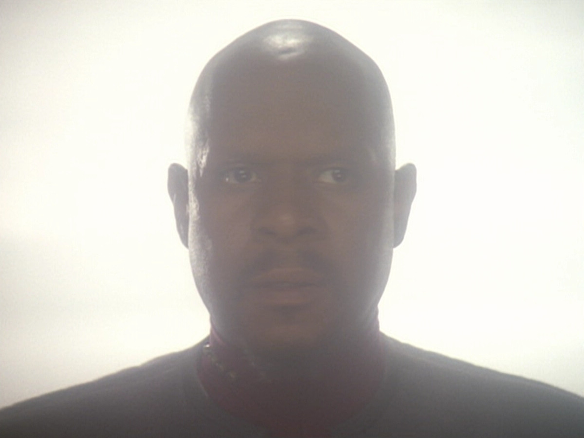 extant_StarTrek_DS9_6x06-SacrificeOfAngels_02729.jpg