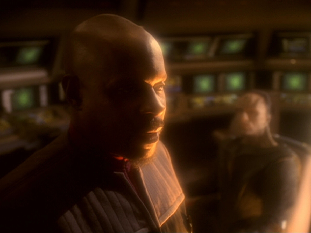extant_StarTrek_DS9_6x06-SacrificeOfAngels_02833.jpg