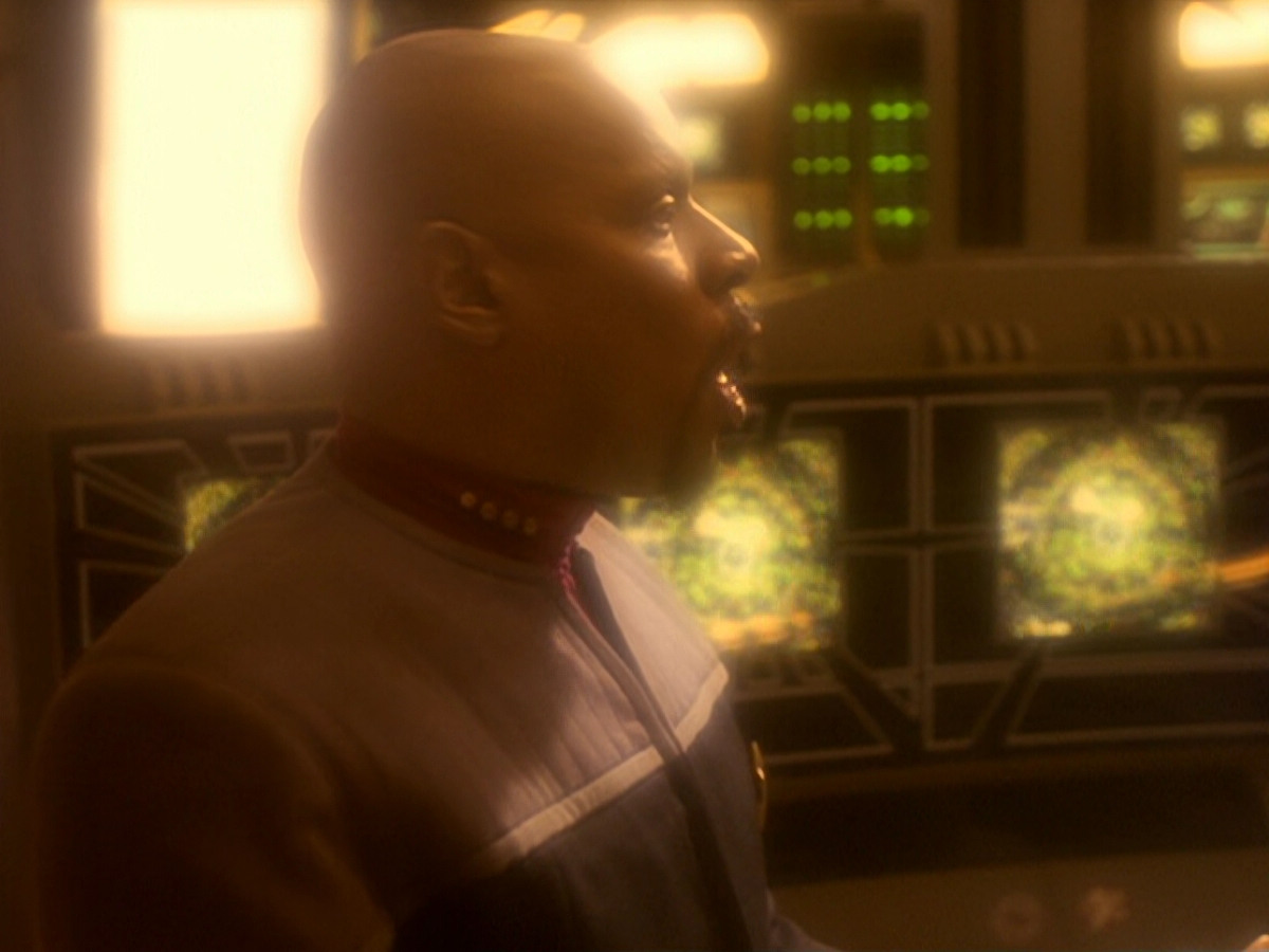 extant_StarTrek_DS9_6x06-SacrificeOfAngels_02913.jpg