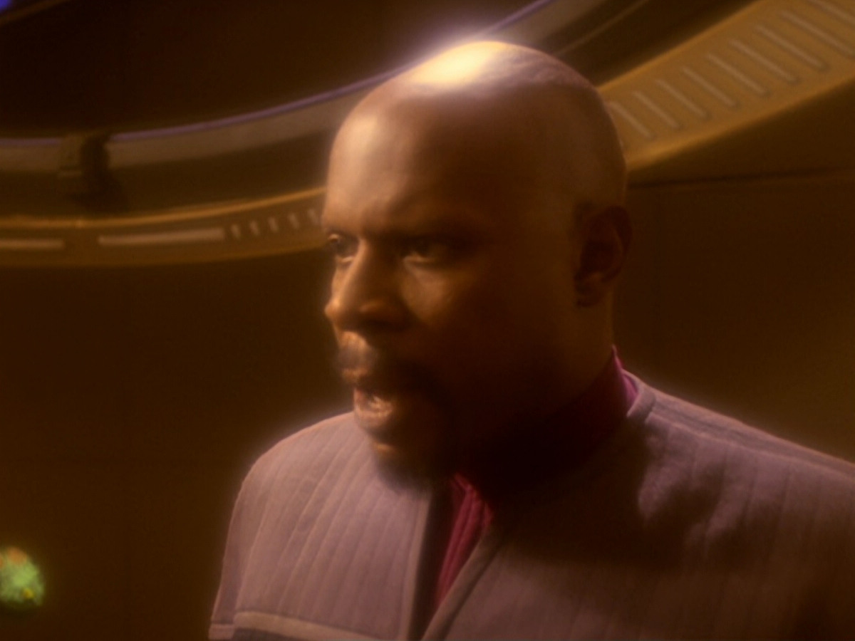 extant_StarTrek_DS9_6x06-SacrificeOfAngels_02952.jpg