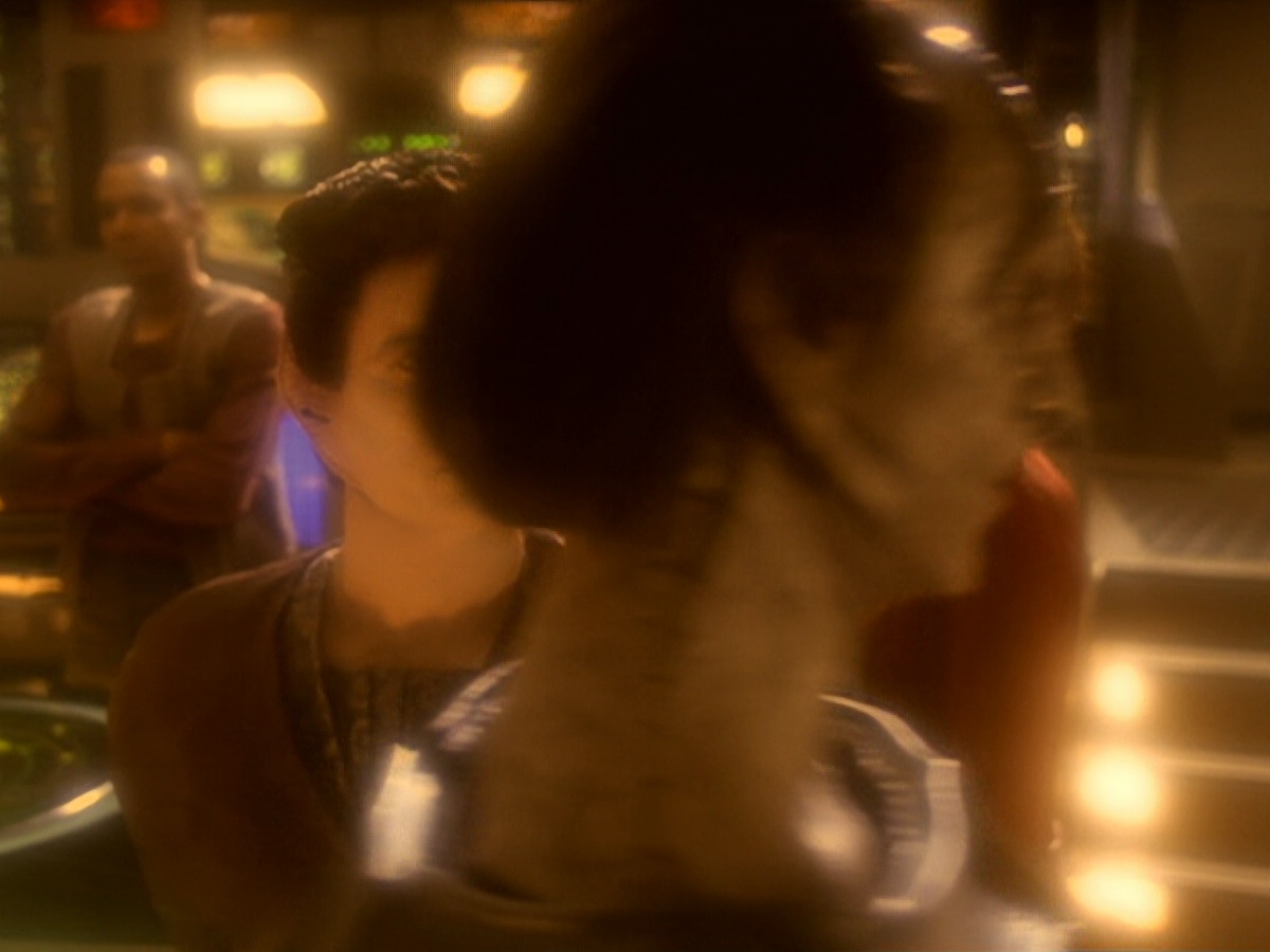 extant_StarTrek_DS9_6x06-SacrificeOfAngels_02988.jpg
