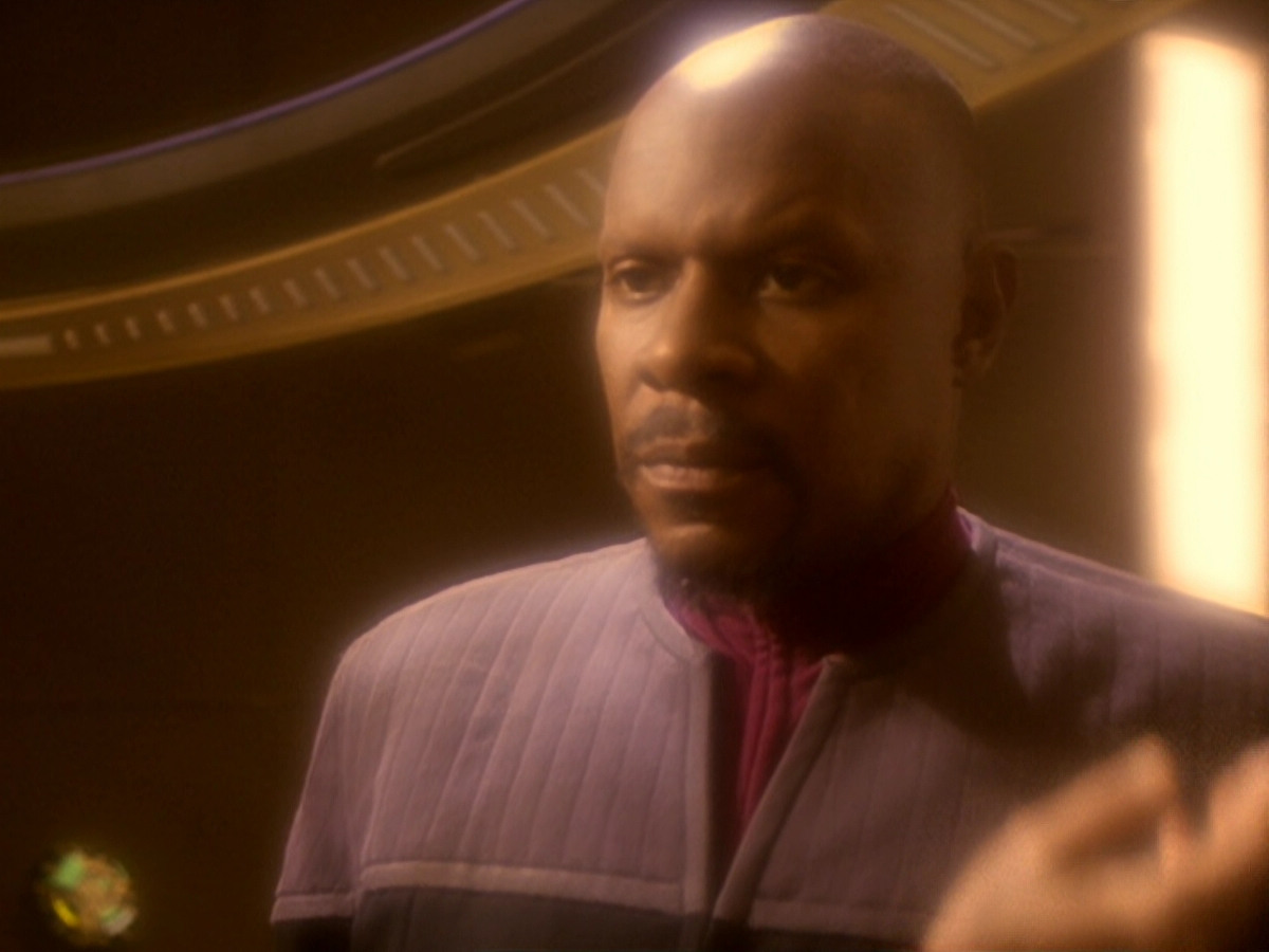 extant_StarTrek_DS9_6x06-SacrificeOfAngels_02993.jpg