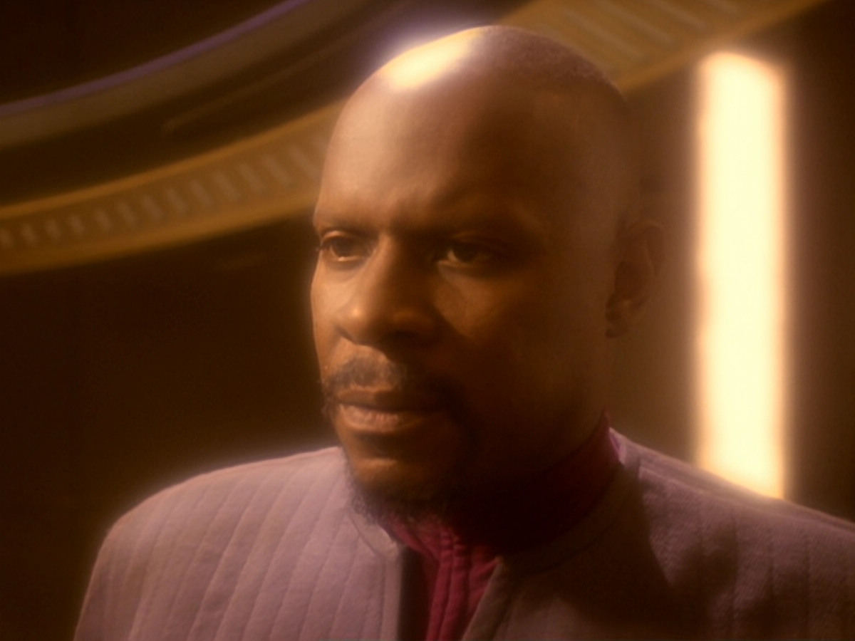 extant_StarTrek_DS9_6x06-SacrificeOfAngels_03008.jpg