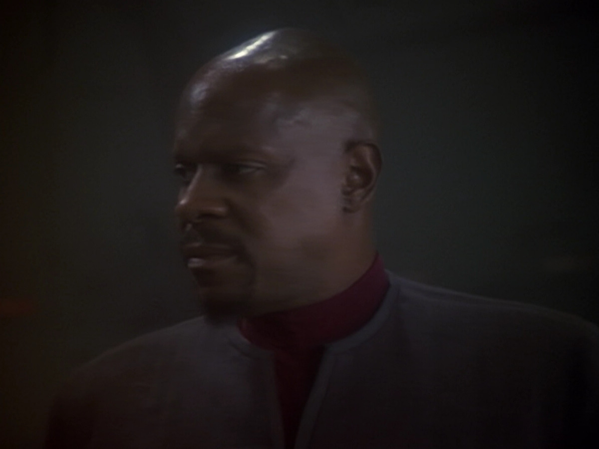 extant_StarTrek_DS9_6x06-SacrificeOfAngels_03010.jpg