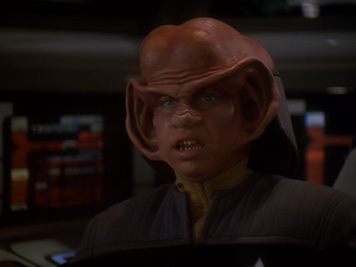 extant_StarTrek_DS9_6x06-SacrificeOfAngels_03057.jpg