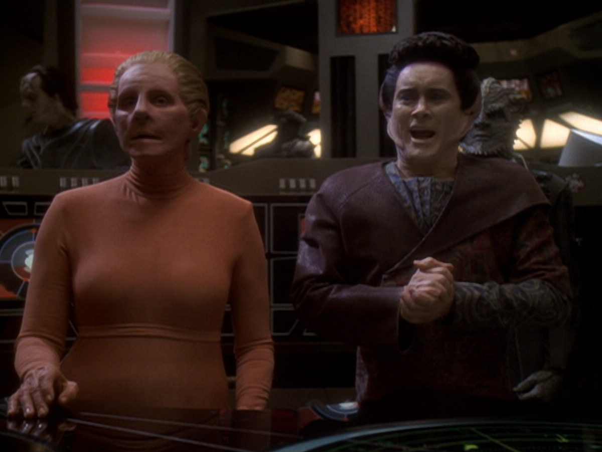 extant_StarTrek_DS9_6x06-SacrificeOfAngels_03158.jpg