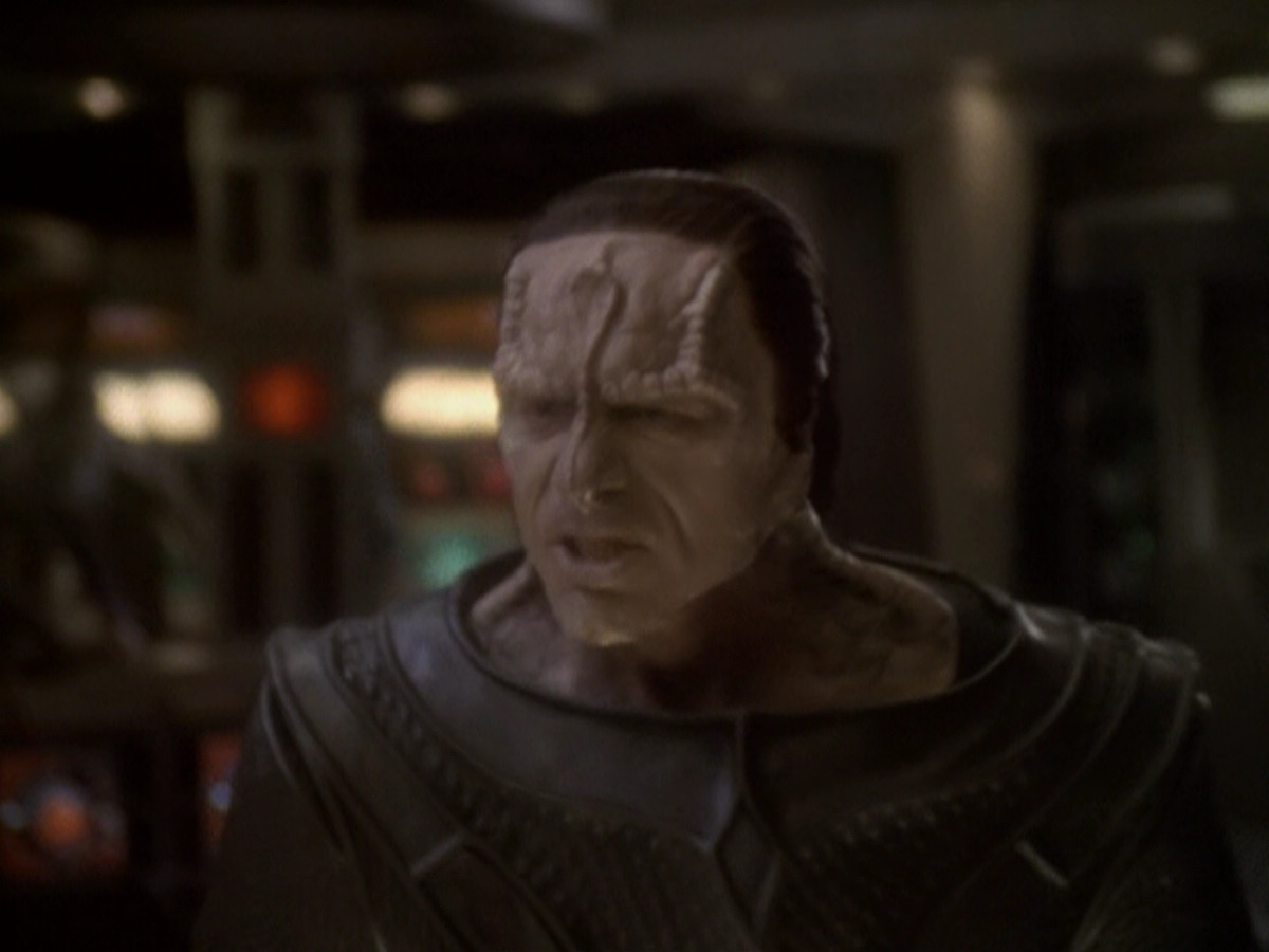 extant_StarTrek_DS9_6x06-SacrificeOfAngels_03229.jpg