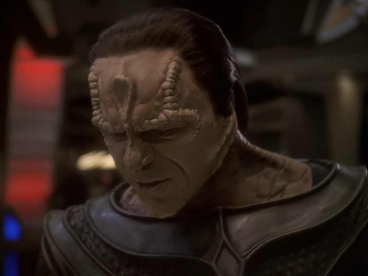 extant_StarTrek_DS9_6x06-SacrificeOfAngels_03230.jpg