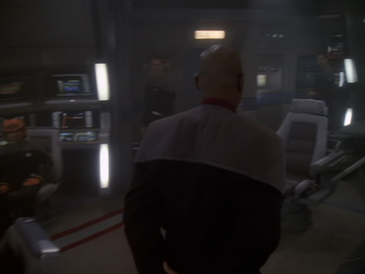 extant_StarTrek_DS9_6x06-SacrificeOfAngels_03262.jpg