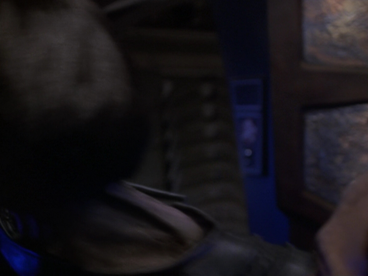extant_StarTrek_DS9_6x06-SacrificeOfAngels_03403.jpg