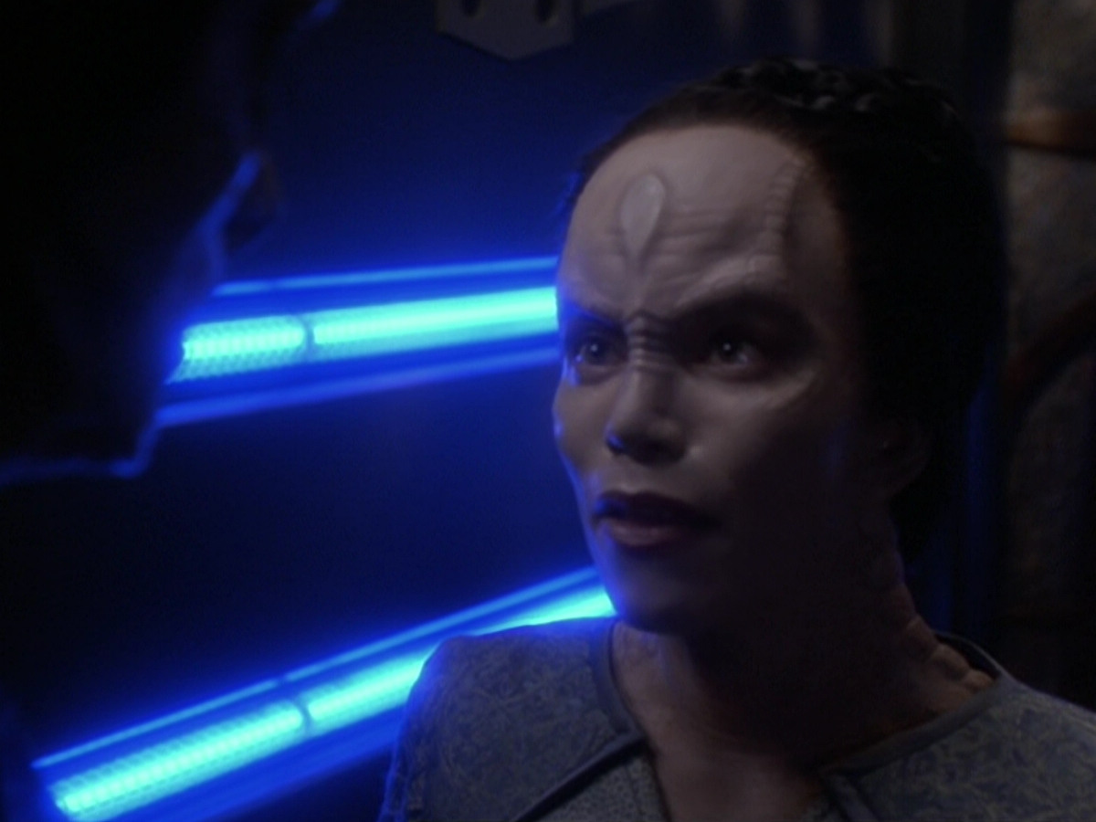 extant_StarTrek_DS9_6x06-SacrificeOfAngels_03410.jpg