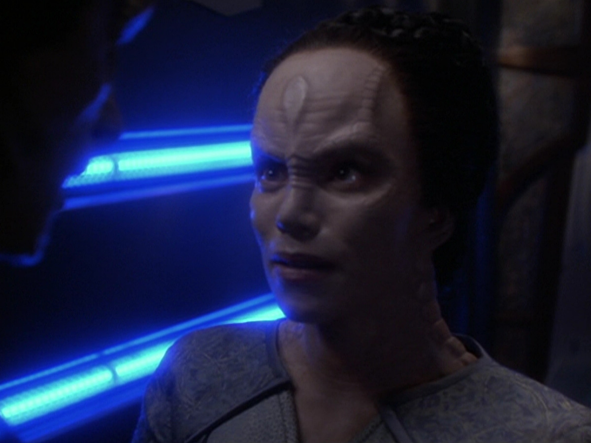 extant_StarTrek_DS9_6x06-SacrificeOfAngels_03430.jpg