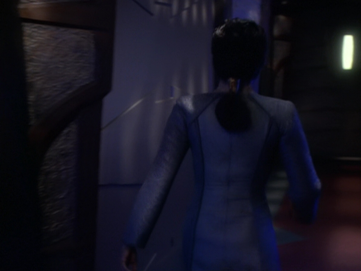 extant_StarTrek_DS9_6x06-SacrificeOfAngels_03451.jpg