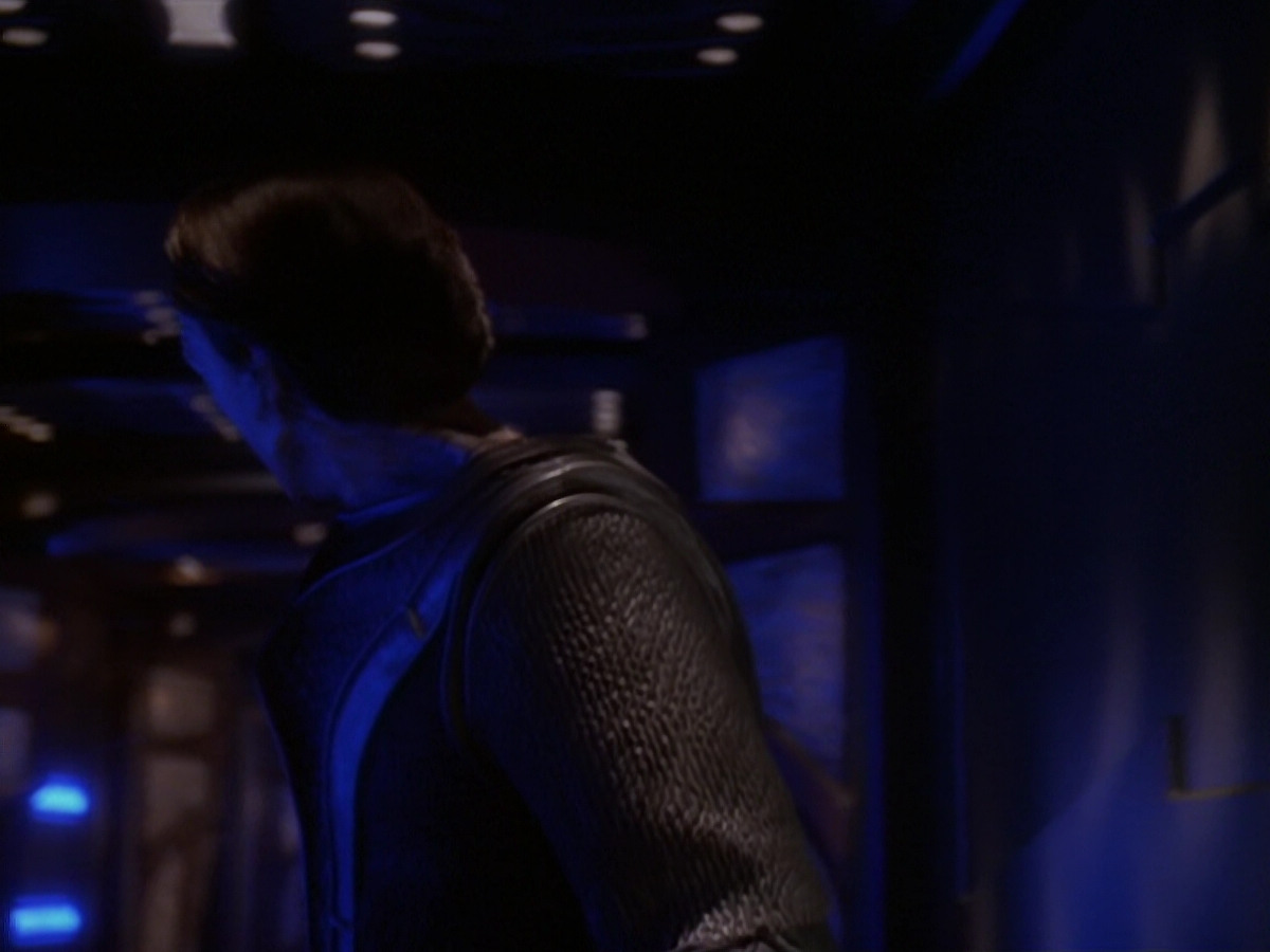 extant_StarTrek_DS9_6x06-SacrificeOfAngels_03489.jpg