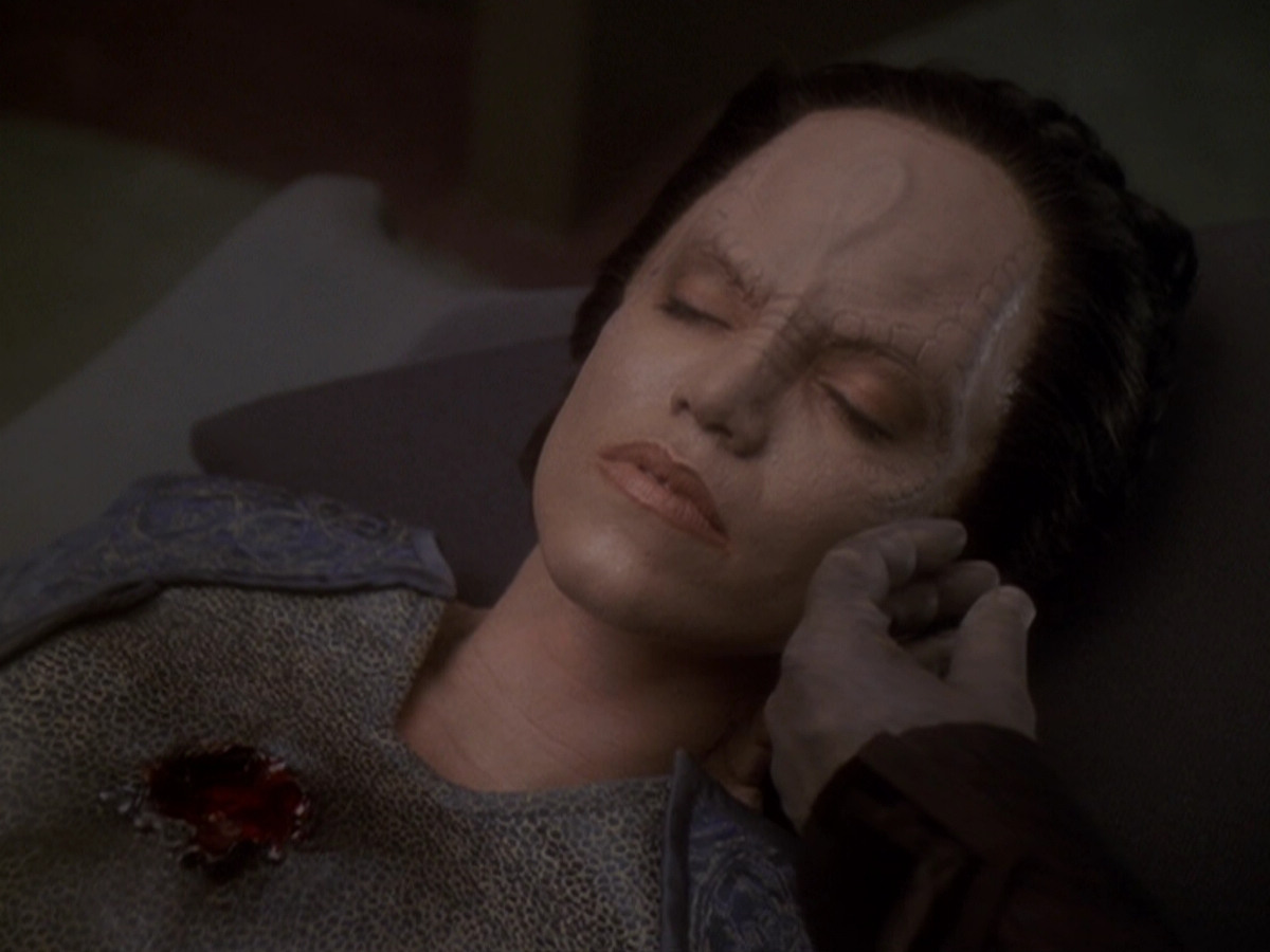 extant_StarTrek_DS9_6x06-SacrificeOfAngels_03644.jpg