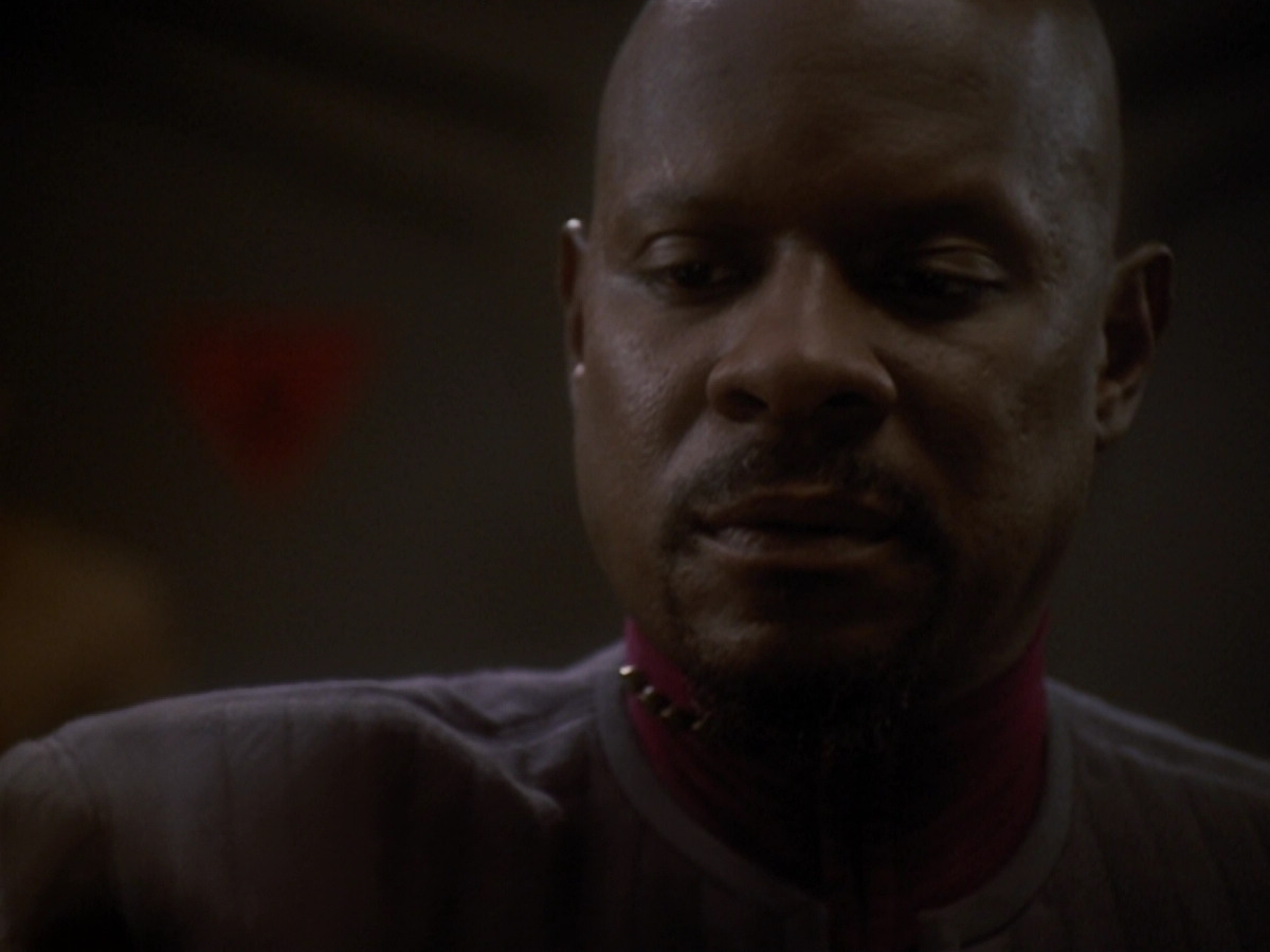 extant_StarTrek_DS9_6x06-SacrificeOfAngels_03733.jpg
