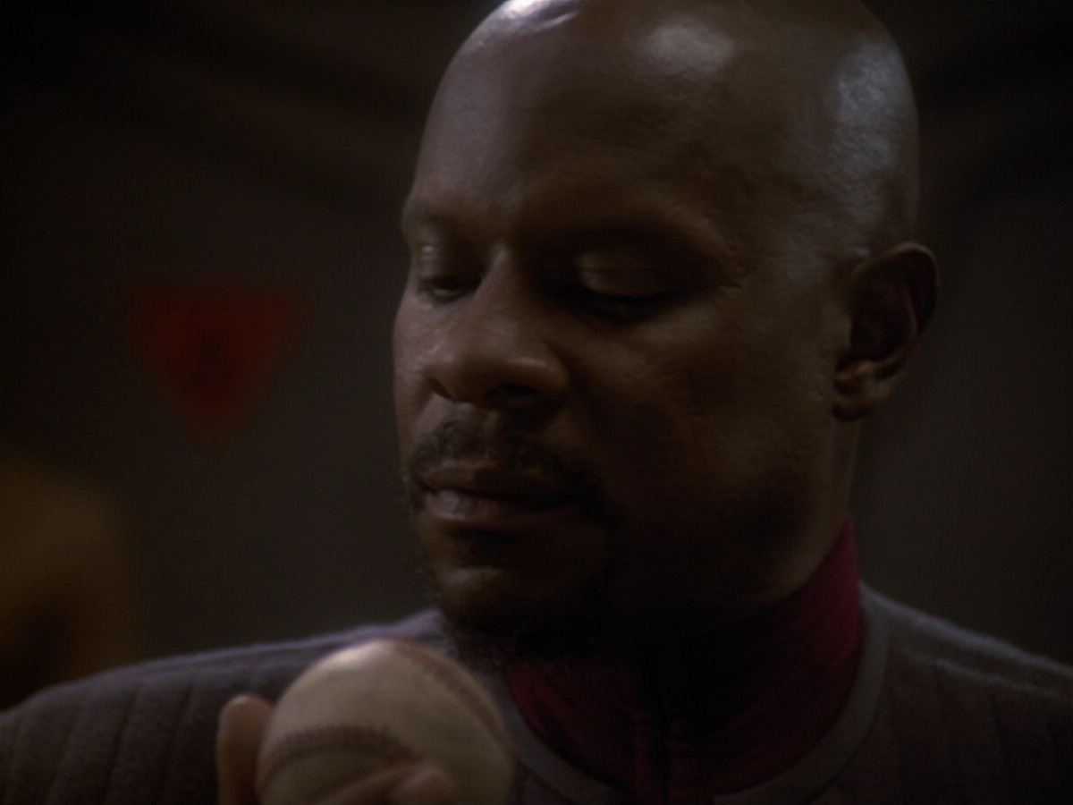 extant_StarTrek_DS9_6x06-SacrificeOfAngels_03744.jpg