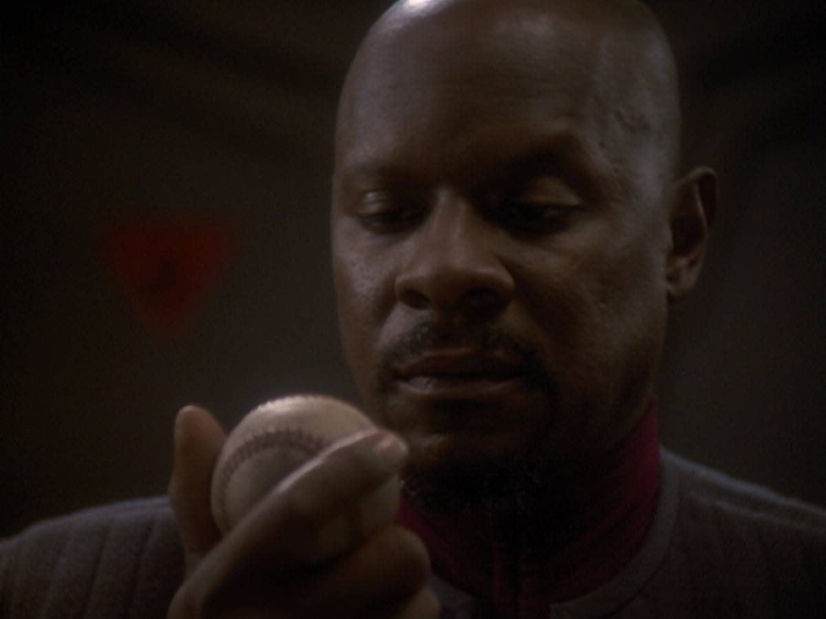 extant_StarTrek_DS9_6x06-SacrificeOfAngels_03748.jpg