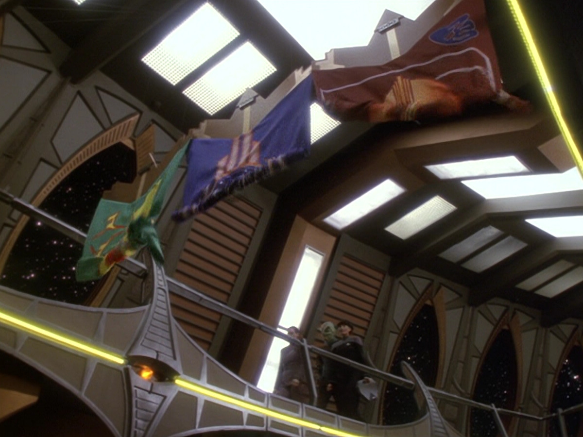 extant_StarTrek_DS9_6x07-YouAreCordiallyInvited_00009.jpg