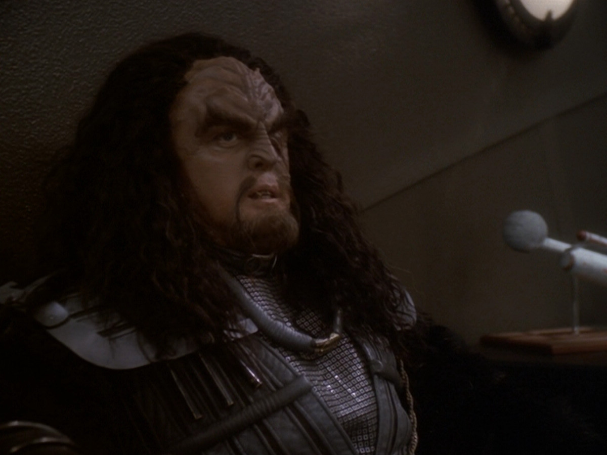extant_StarTrek_DS9_6x07-YouAreCordiallyInvited_00123.jpg