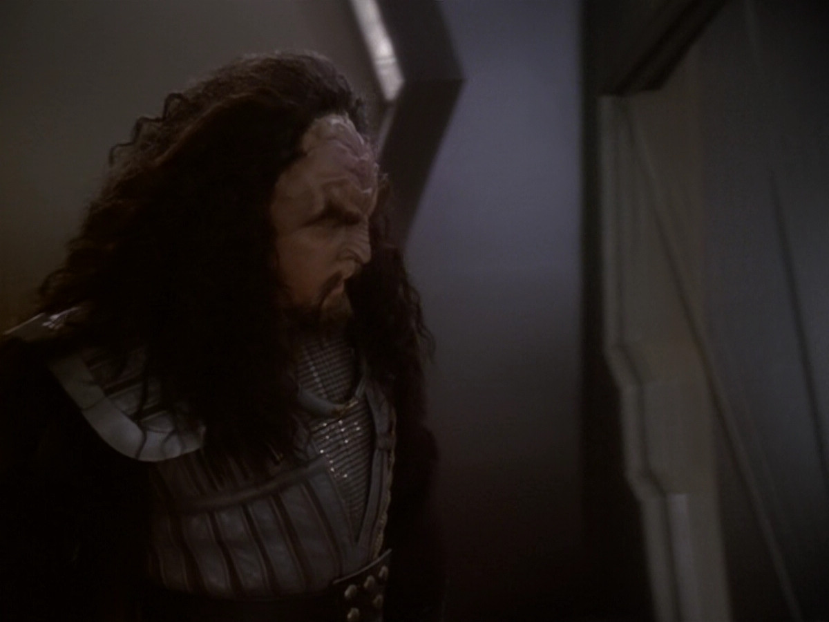 extant_StarTrek_DS9_6x07-YouAreCordiallyInvited_00164.jpg