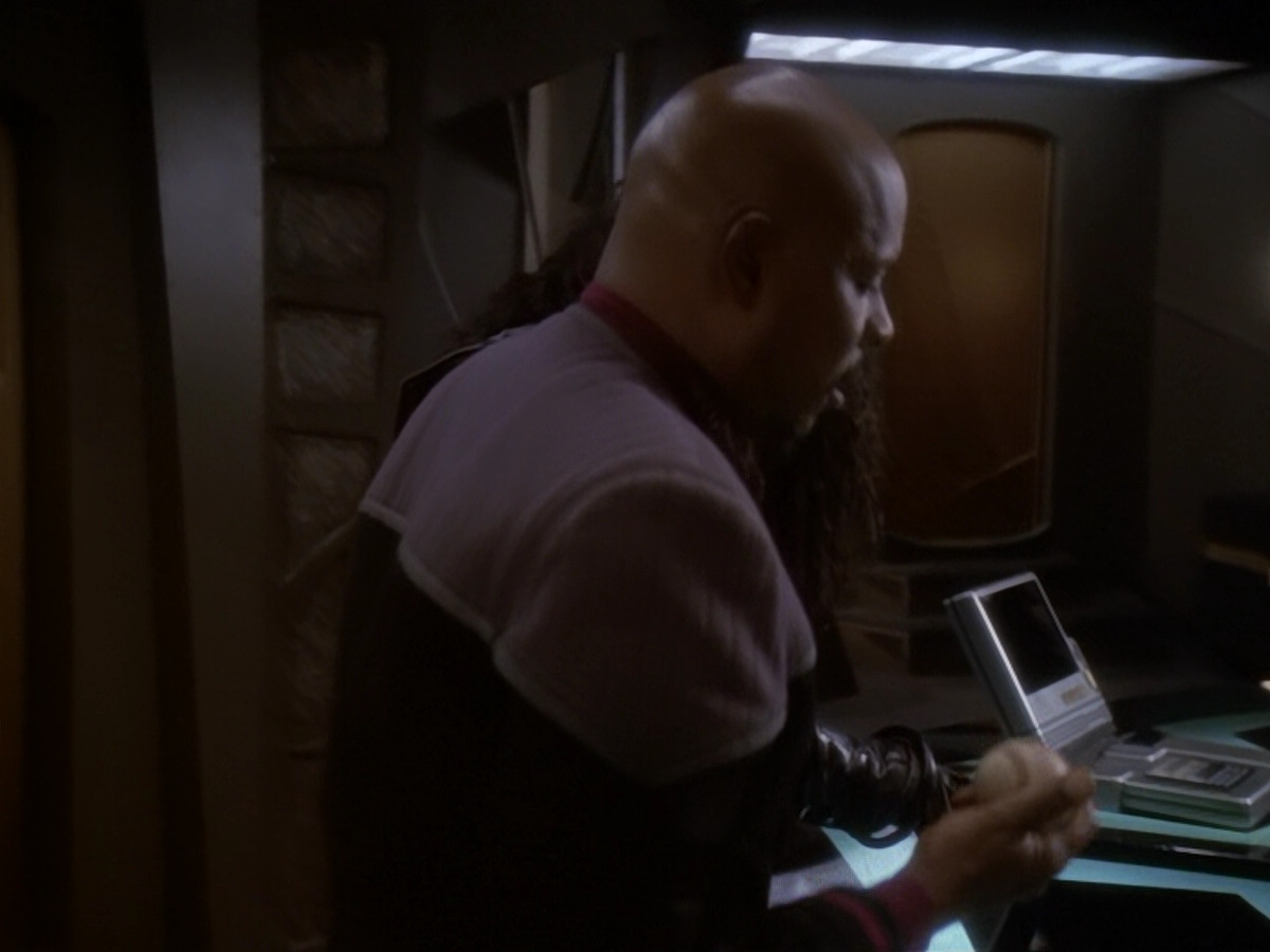 extant_StarTrek_DS9_6x07-YouAreCordiallyInvited_00217.jpg