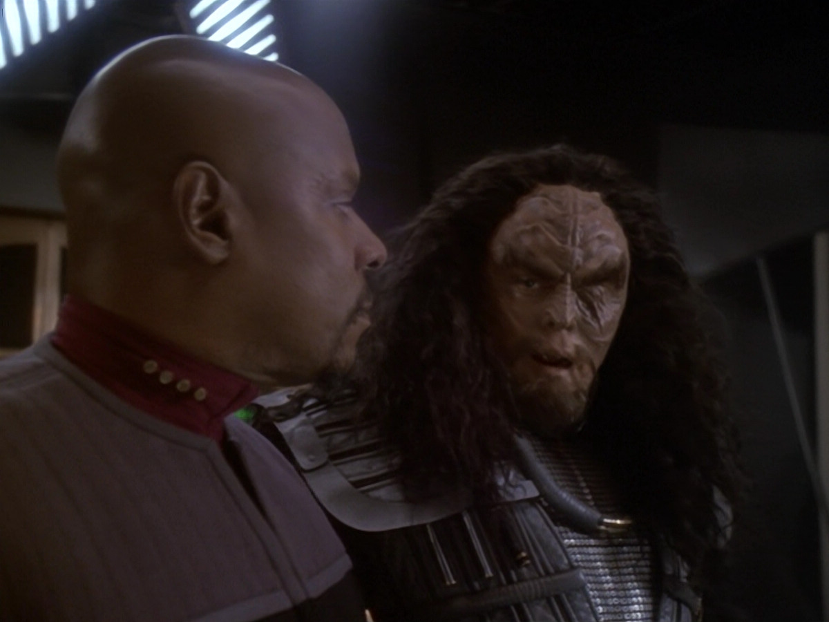 extant_StarTrek_DS9_6x07-YouAreCordiallyInvited_00225.jpg