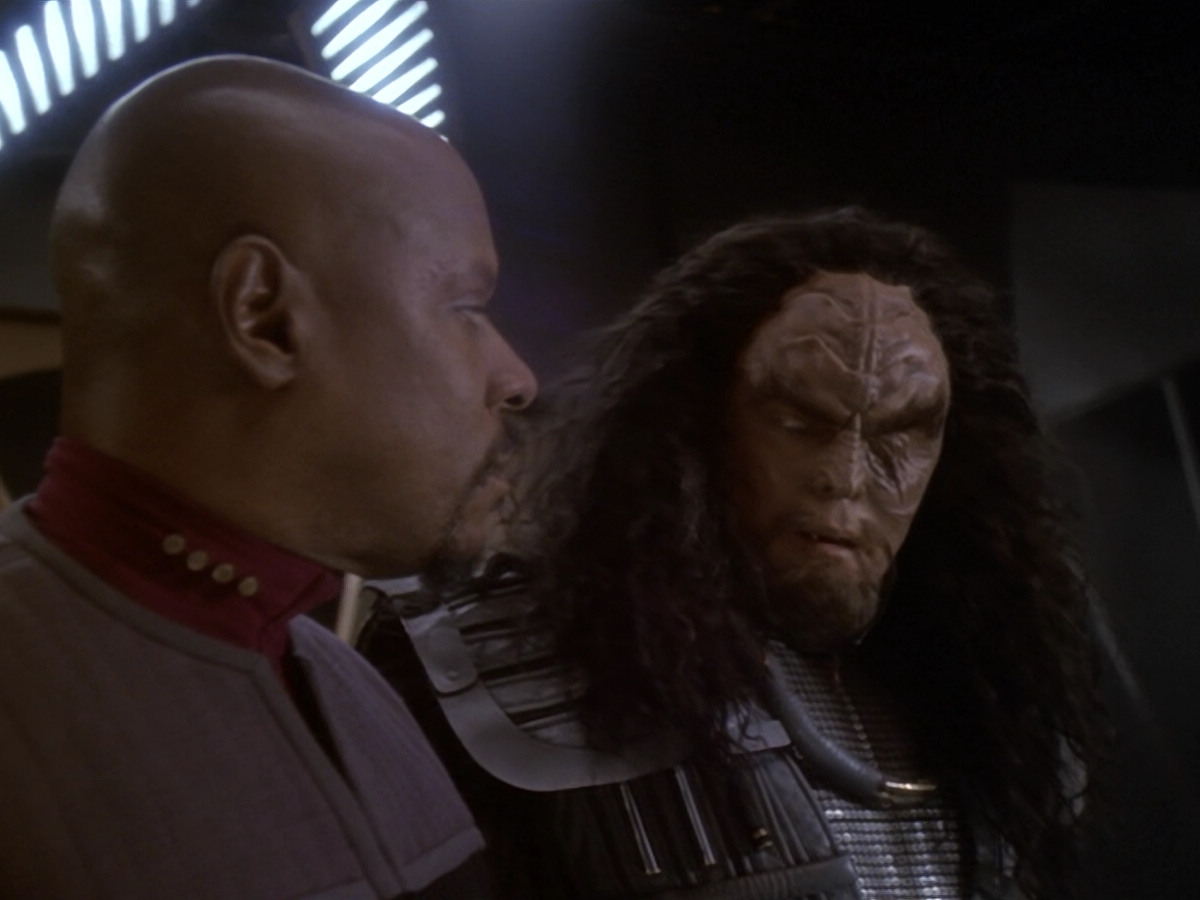 extant_StarTrek_DS9_6x07-YouAreCordiallyInvited_00226.jpg