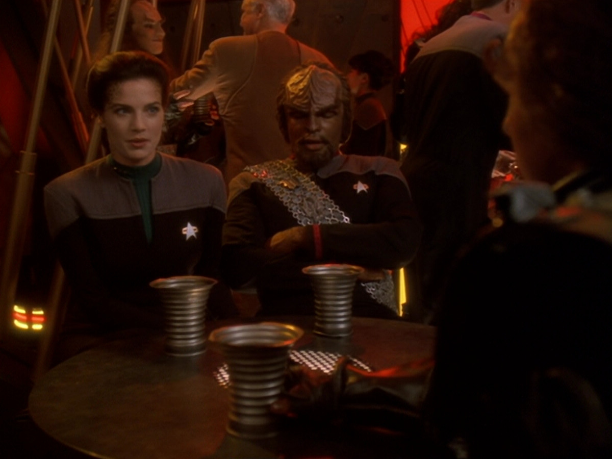 extant_StarTrek_DS9_6x07-YouAreCordiallyInvited_00250.jpg